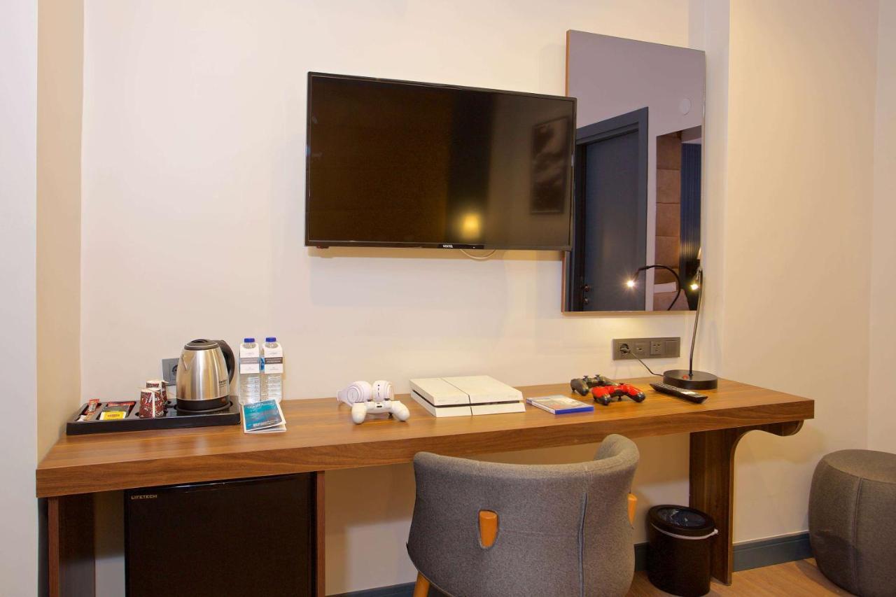 Days Inn By Wyndham Istanbul Arnavutkoy 外观 照片