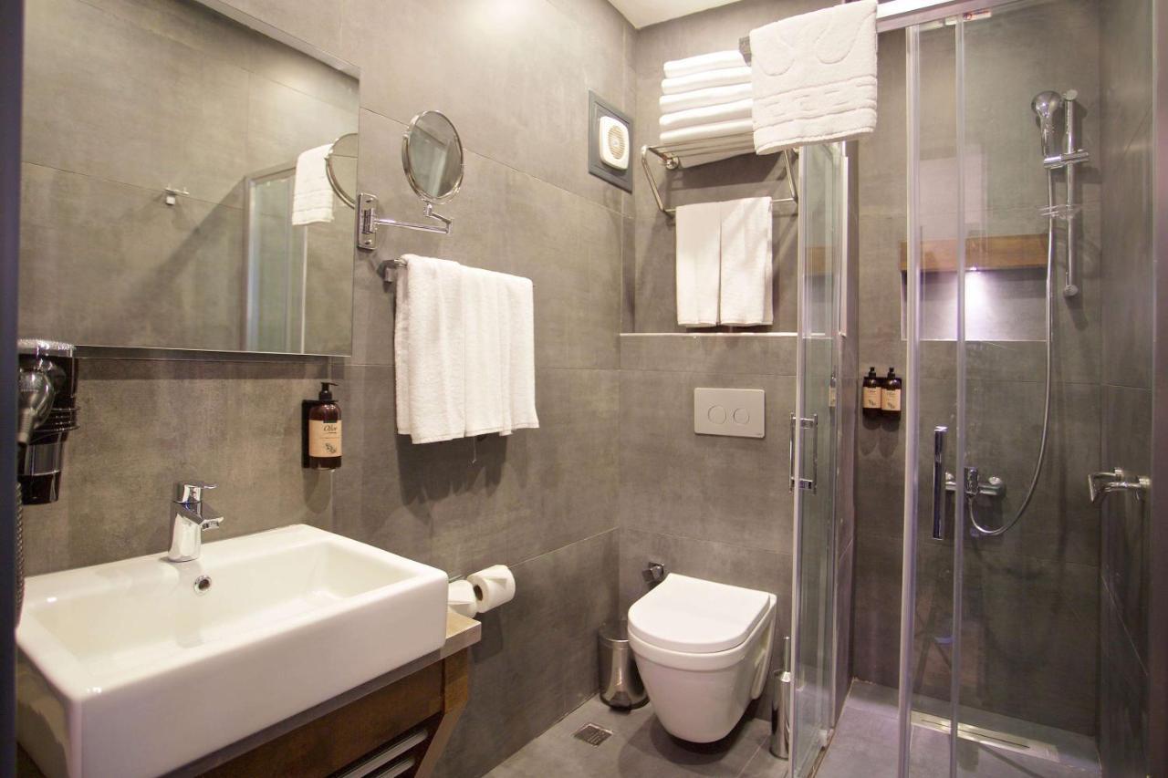 Days Inn By Wyndham Istanbul Arnavutkoy 外观 照片