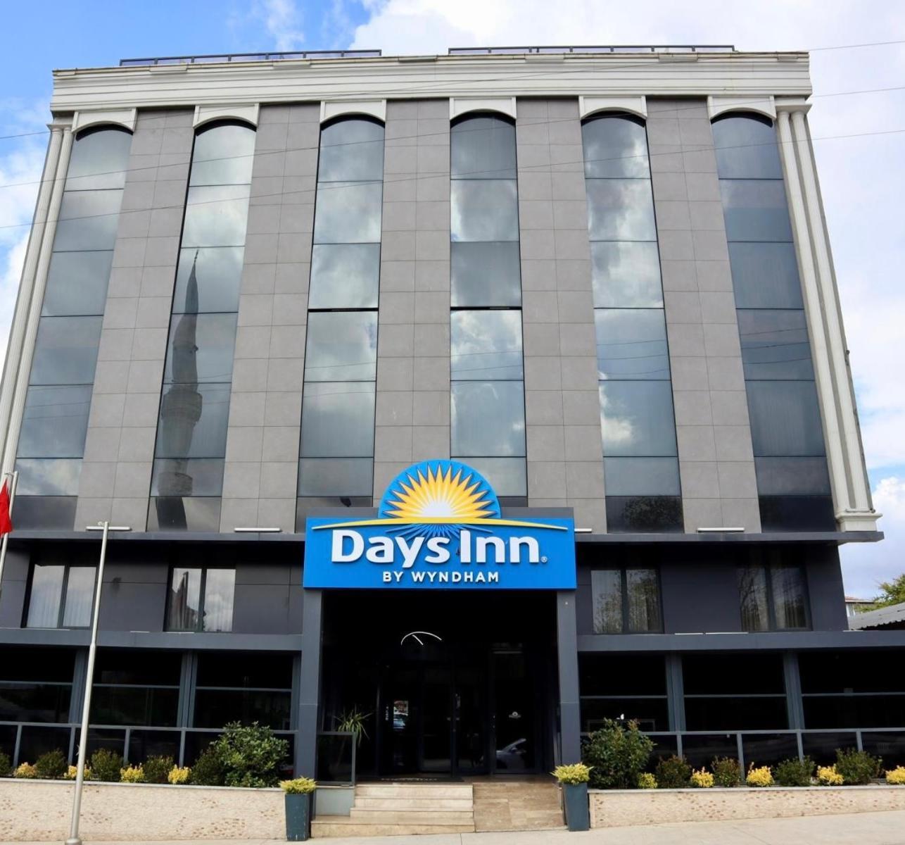 Days Inn By Wyndham Istanbul Arnavutkoy 外观 照片